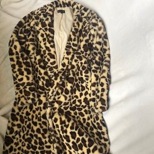 *BRAND NEW* Faux Leopard Fur Coat.